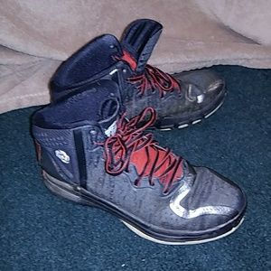 Boys basketball sneakers